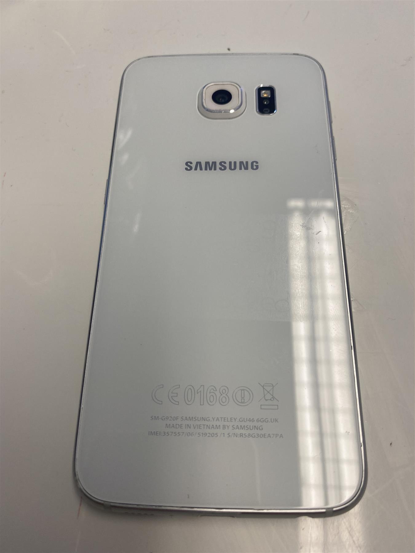 Samsung Galaxy S6 32GB White Unlocked - Used