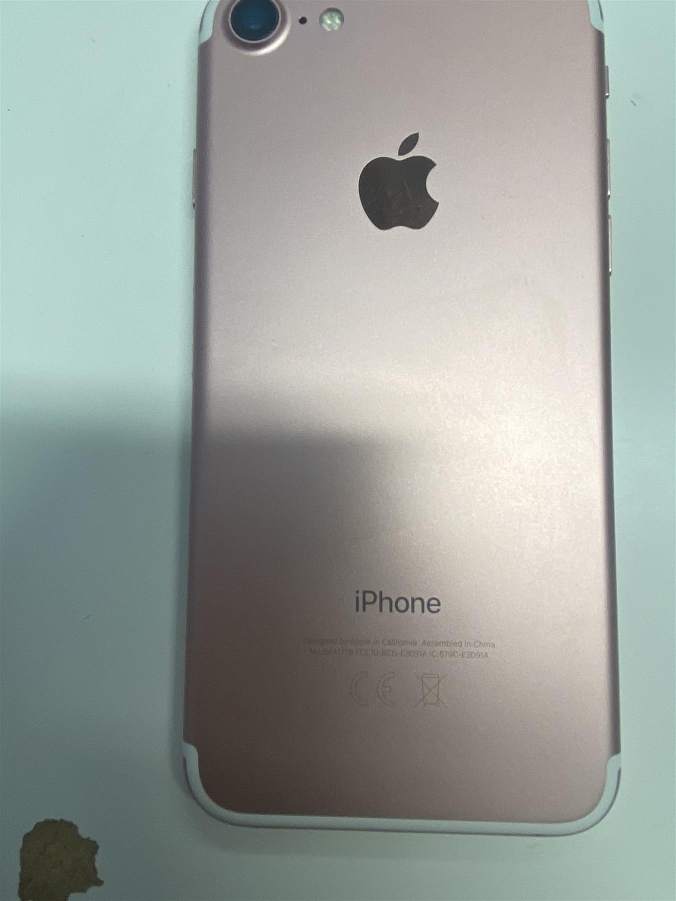 Apple iPhone 7 32GB Rose Gold Unlocked Used