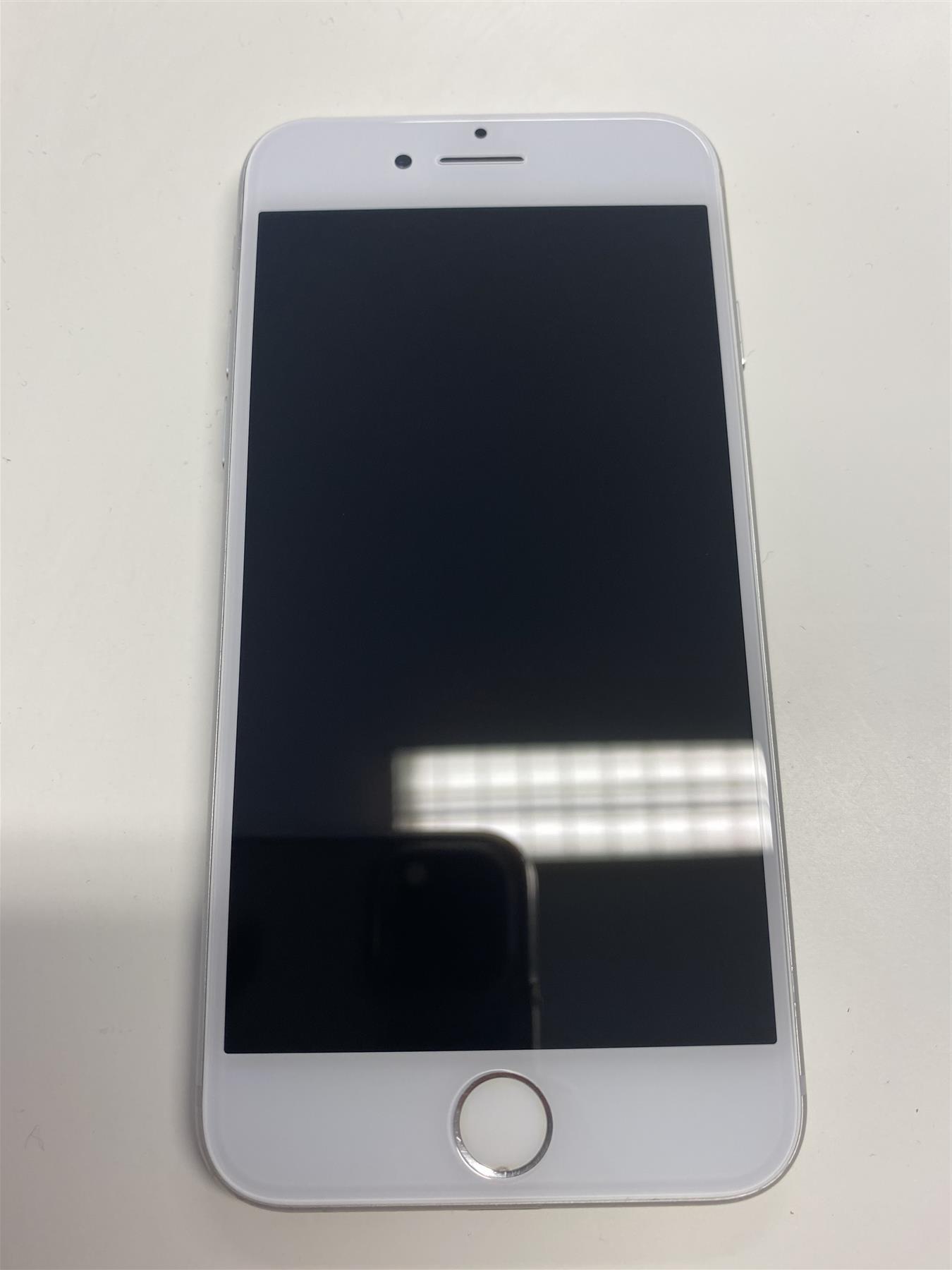 Apple iPhone 8 64GB Silver Unlocked - Used