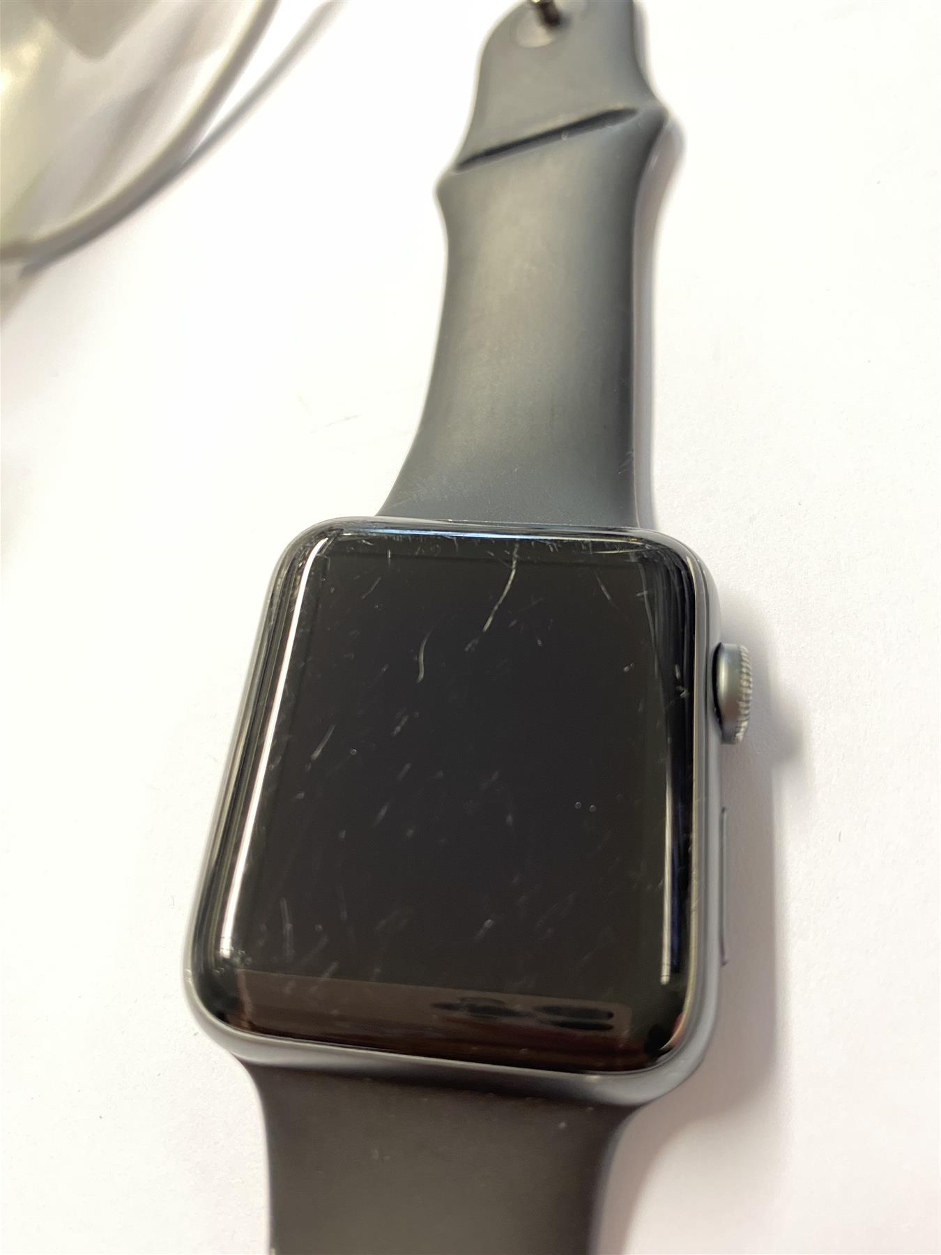 Apple Watch Series 3 42mm GPS Space Grey Aluminium - Used