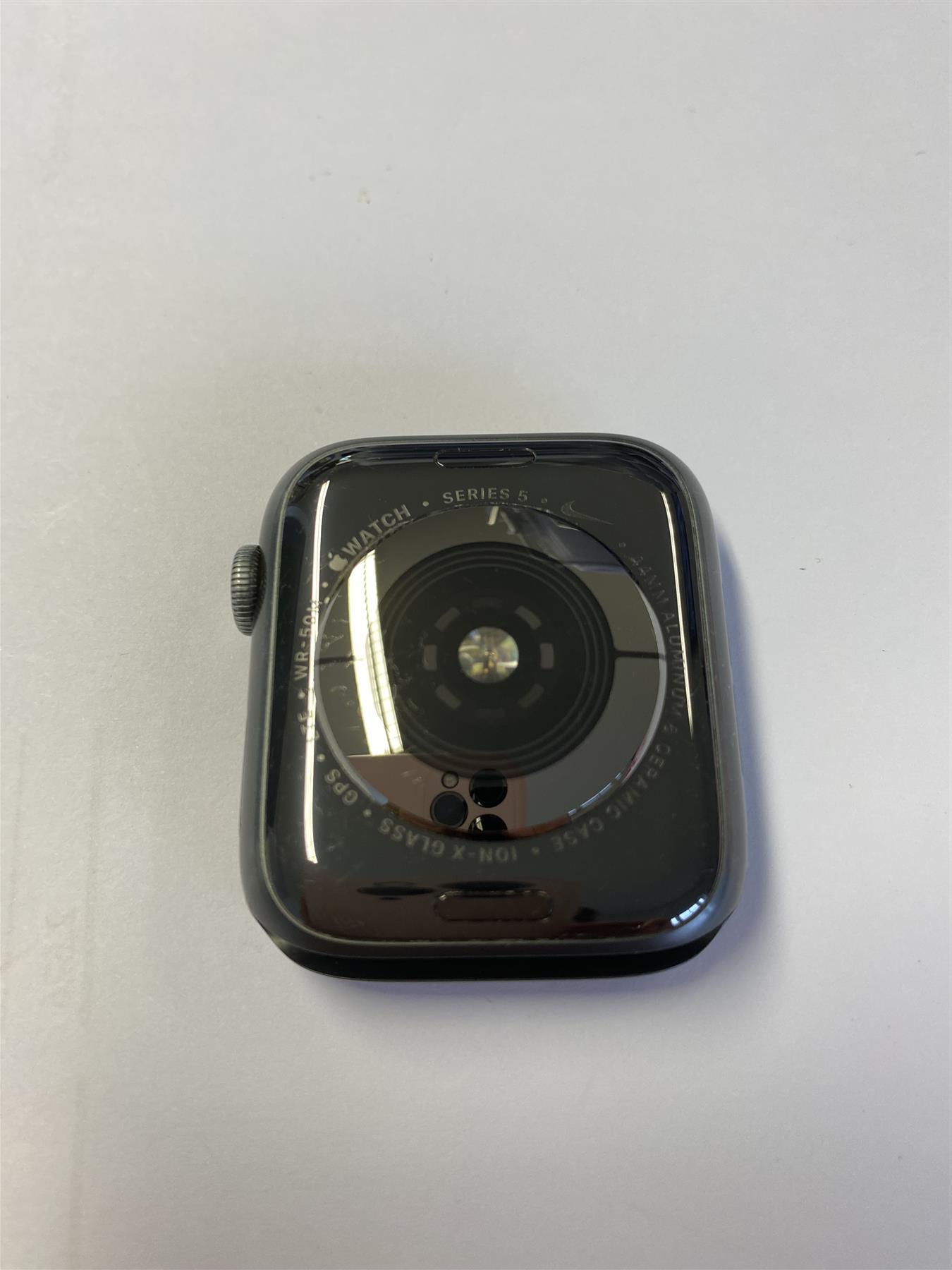 Apple Watch Series 5 GPS + Cellular 44mm Space Grey Aluminium - Used