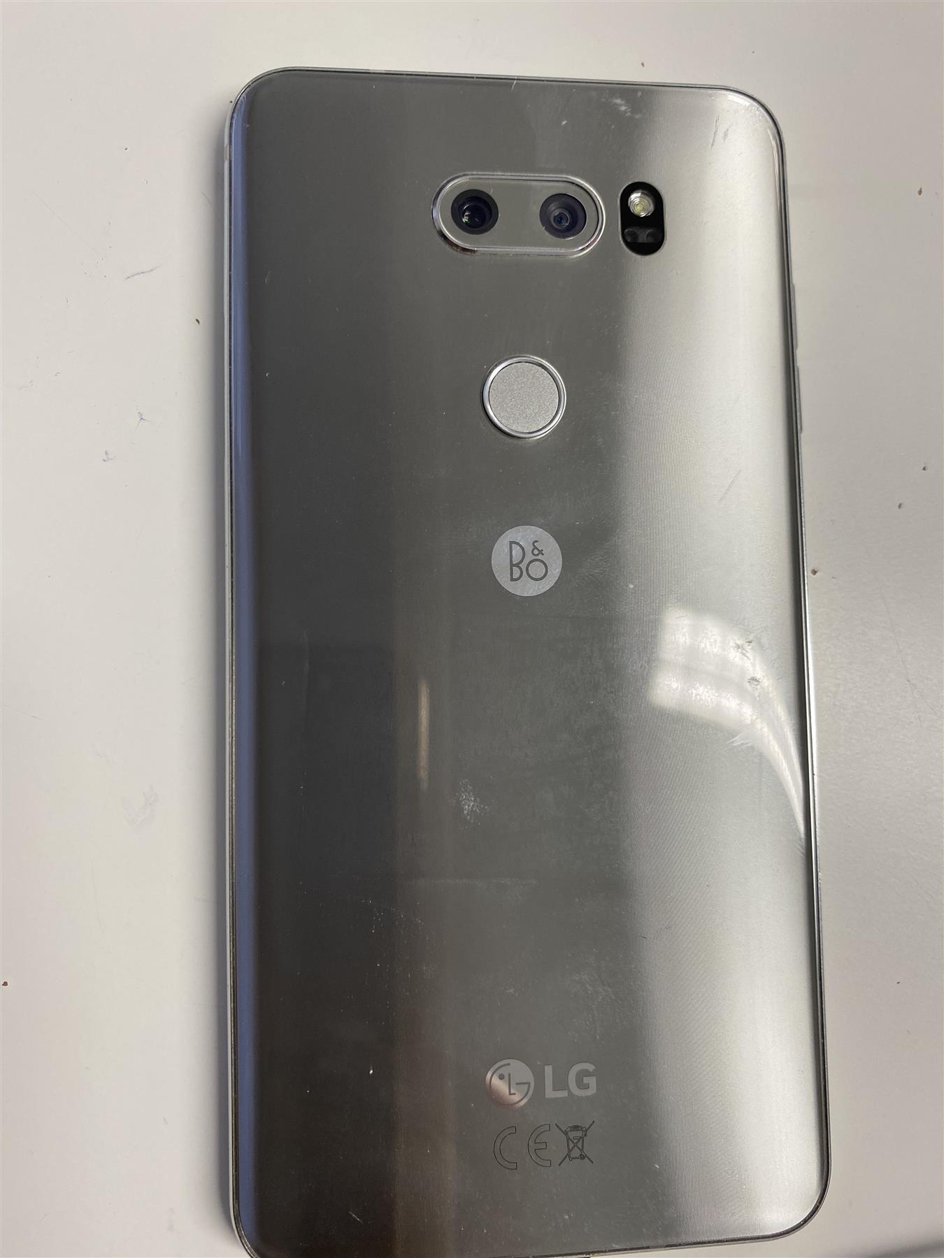 LG V30 64GB Cloud Silver Unlocked Used