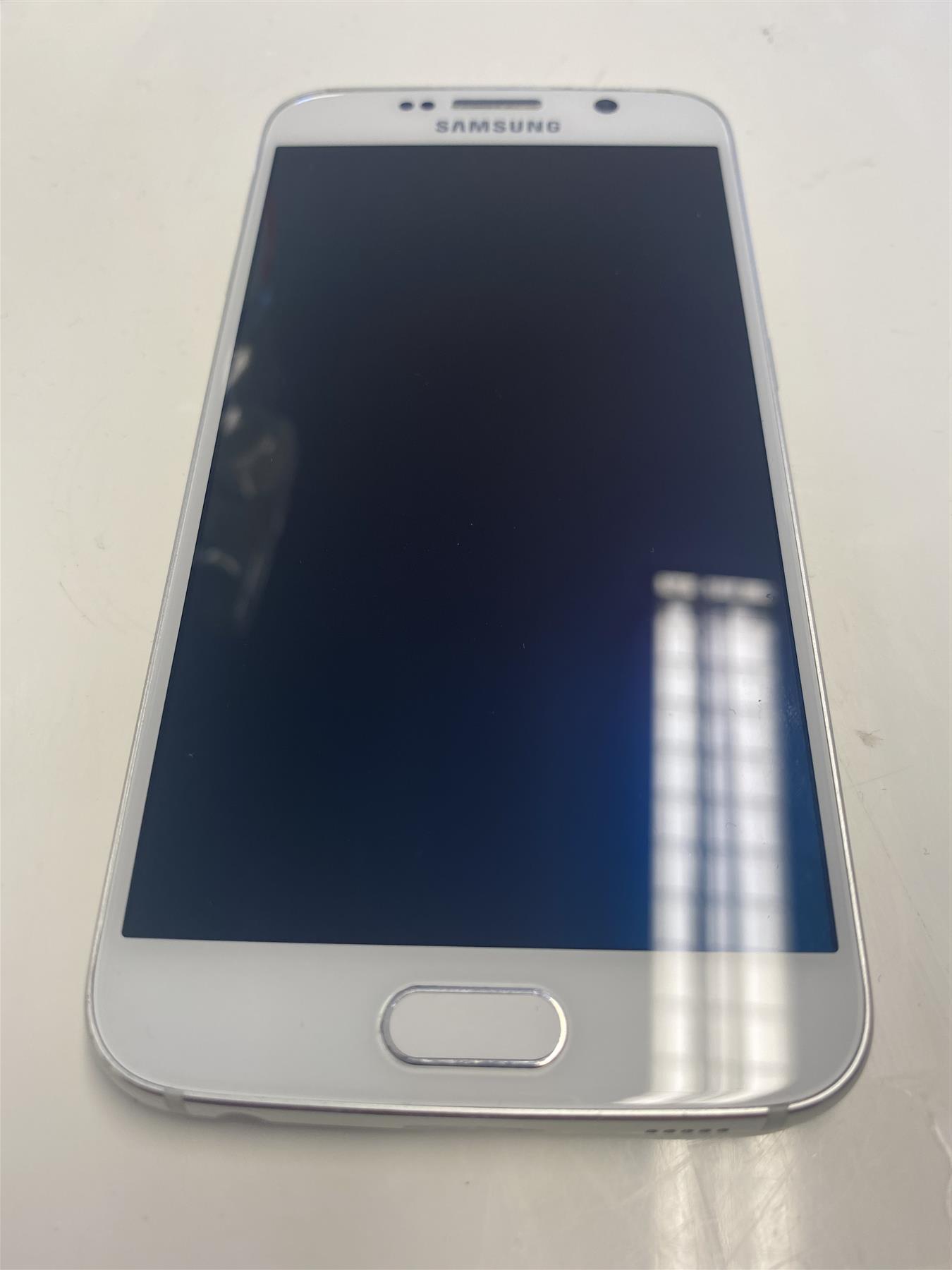 Samsung Galaxy S6 32GB White Unlocked - Used